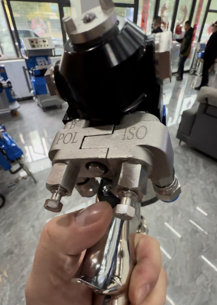 распылительный пистолет для полимочевины HAP