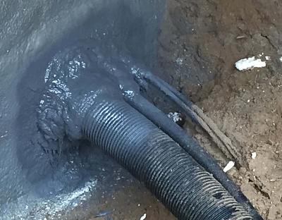 Герметизация ввода труб в цоколь