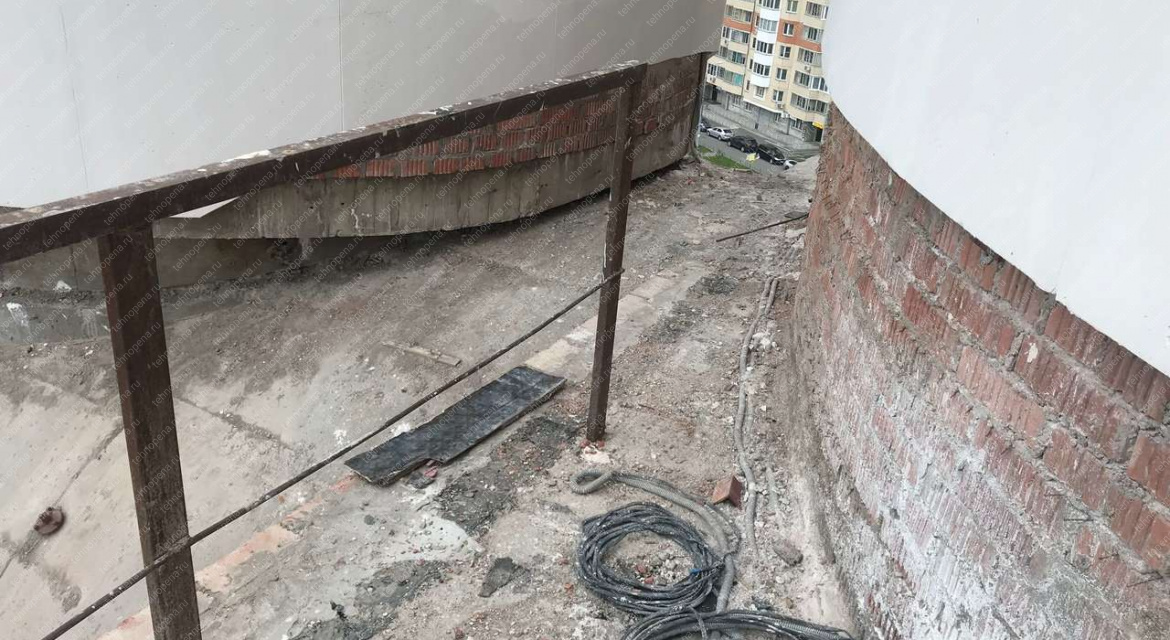 Паро и гидроизоляция сводов Храма